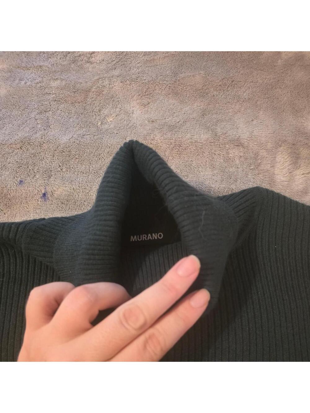 Murano dark green size large  ribbed knit turtle neck sweater #murano #knitwear
